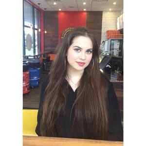 Meet your Posher, Zainab